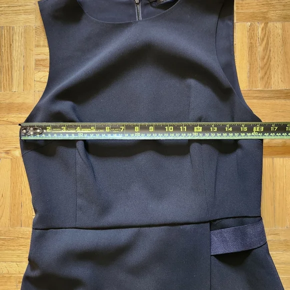 Alice & Olivia Black Sleevless Dress With Assymetrical Detail BNWT Size 10 - Picture 7 of 10